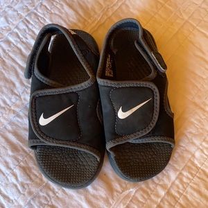 Toddler Nike Flip Flops